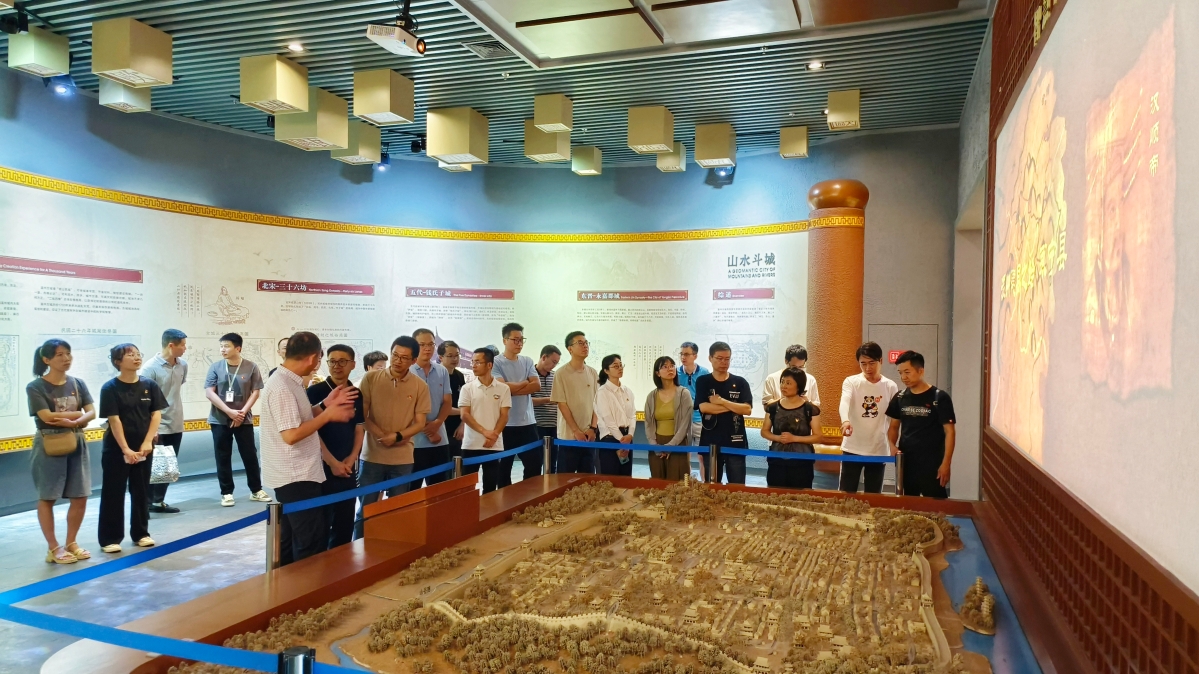 20230712 红七月红色教育研究活动 温州市规划展示中心 (8)(1).jpg